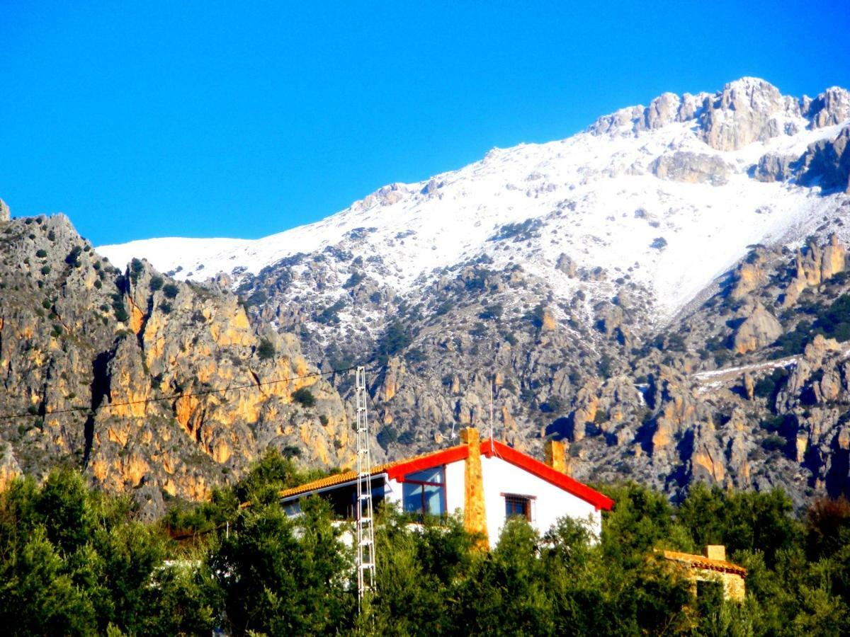 Alojamiento Rural El Agueelo Huelma Dış mekan fotoğraf